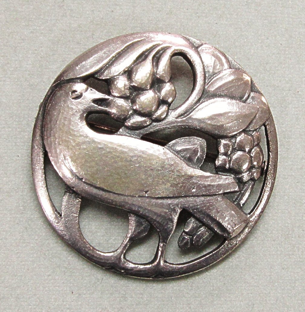 Art Nouveau Dutch Silver Brooch in the Style of Georg Jensen Art Nouveau Dutch Silver Brooch in the Style of Georg Jensen