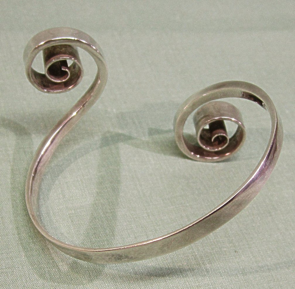 Dublin Ireland Sterling Silver Coiled Bracelet 1917 Dublin Ireland Sterling Silver Coiled Bracelet 1917