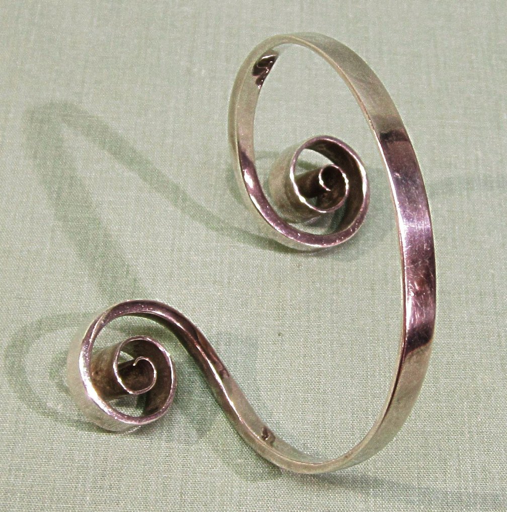 Dublin Ireland Sterling Silver Coiled Bracelet 1917 Dublin Ireland Sterling Silver Coiled Bracelet 1917