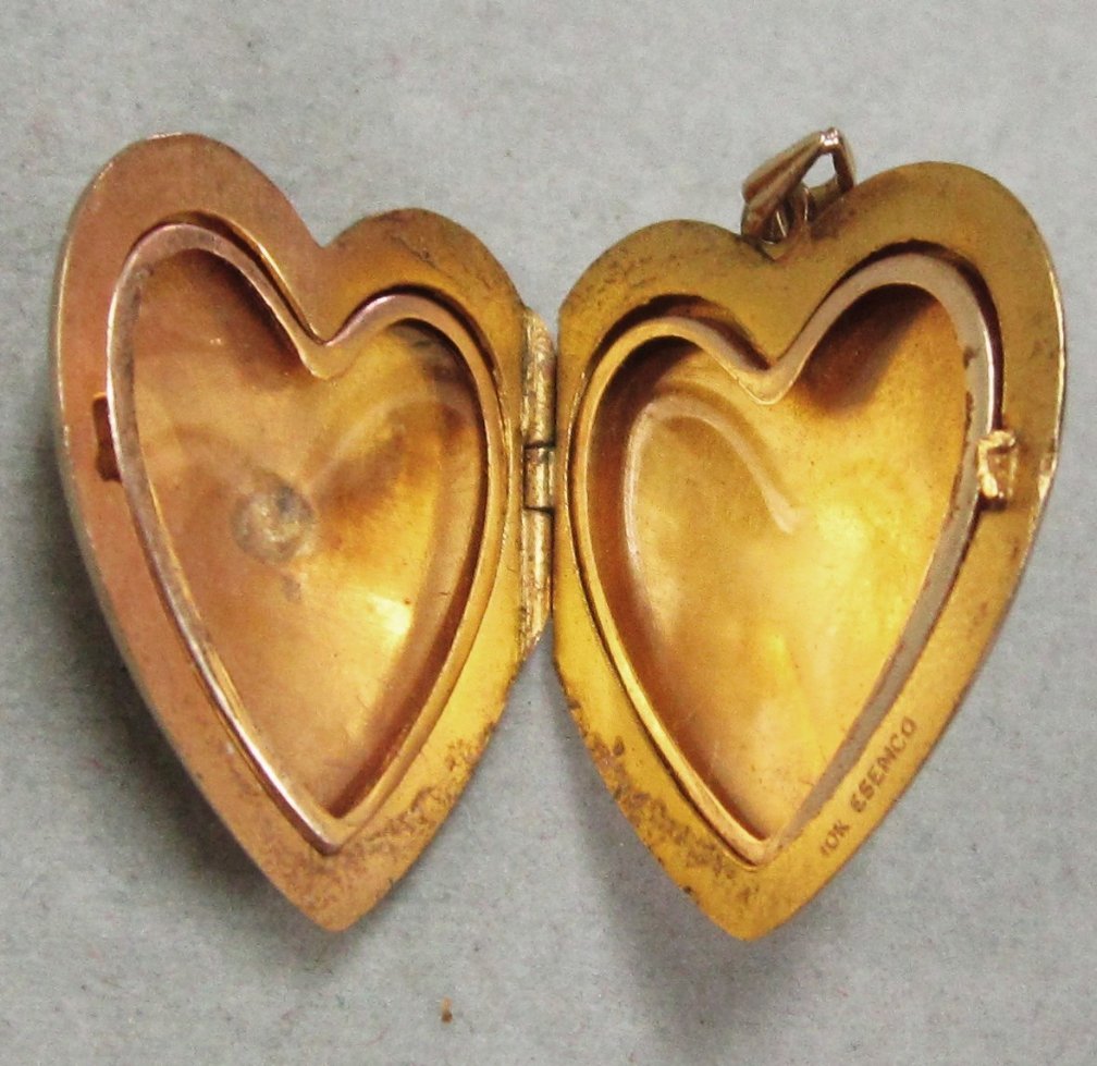 10K Gold Heart Locket WWII Army Artillery 10K Gold Heart Locket WWII Army Artillery