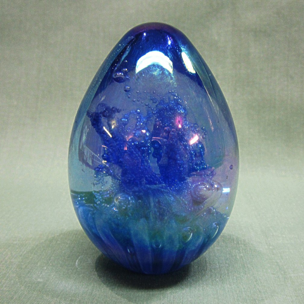 Jacob Glassworks Paperweight Mt St Helens Ash Egg Blue Jacob Glassworks Paperweight Mt St Helens Ash Egg Blue