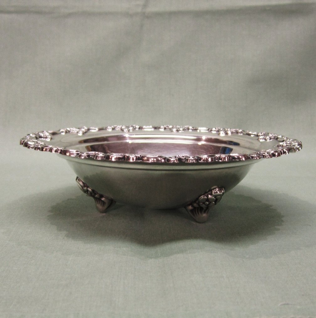 Gayer & Krauss Silverplated Alpaca Art Nouveau Footed Bowls Gayer & Krauss Silverplated Alpaca Art Nouveau Footed Bowls