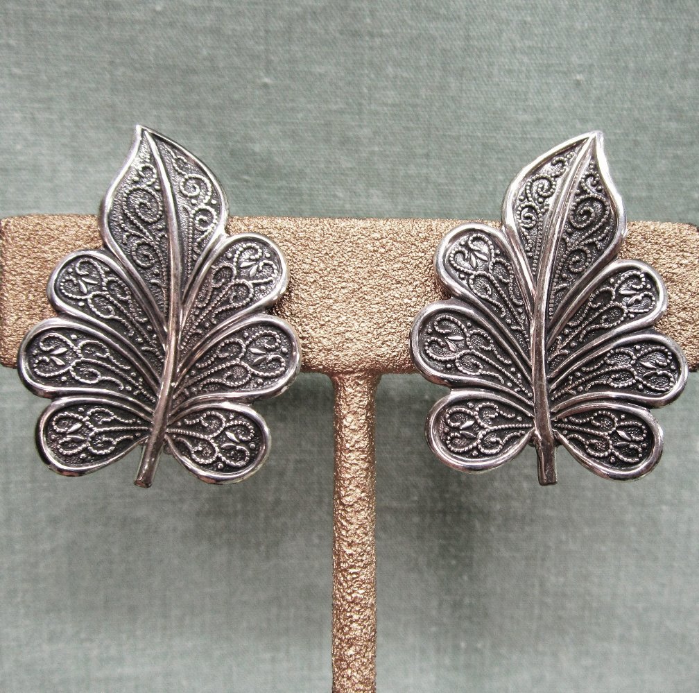 Beau Sterling Silver Lacy Leaf Pin and Earrings Beau Sterling Silver Lacy Leaf Pin and Earrings