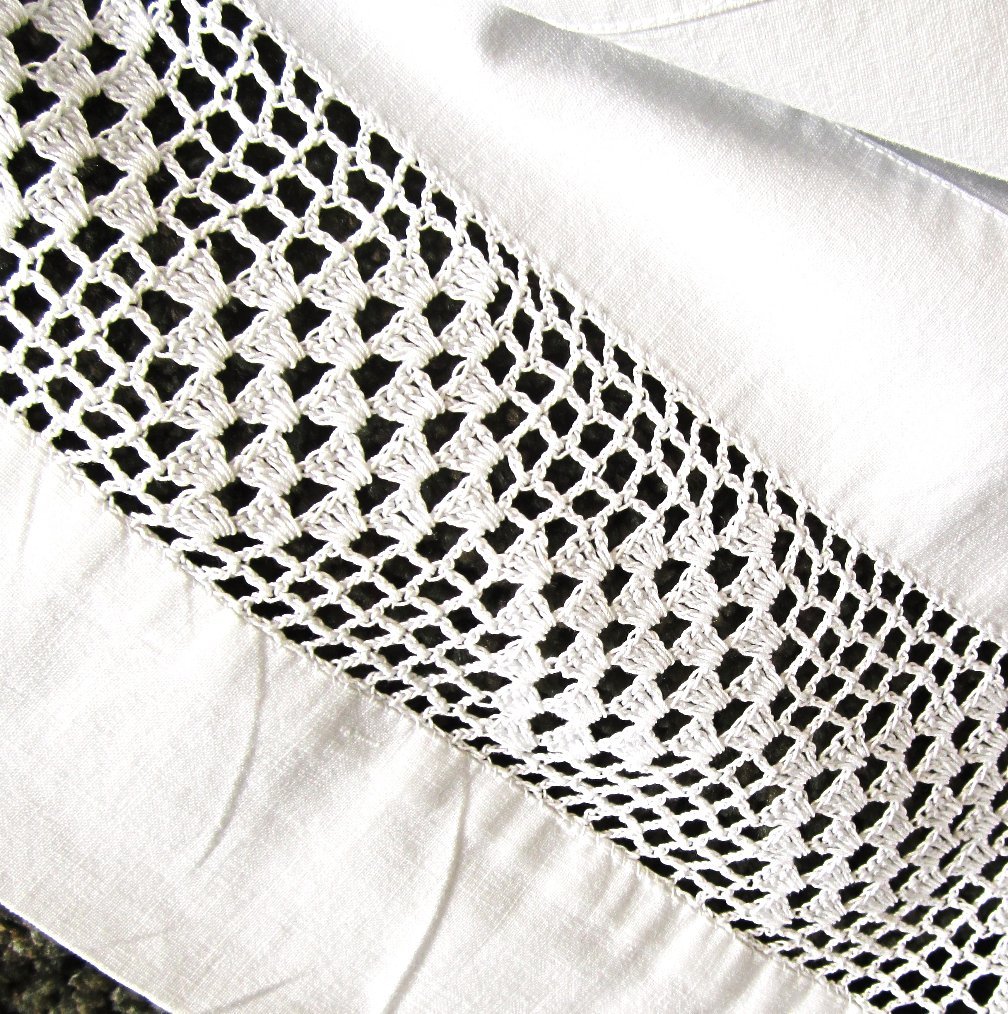 Vintage Crochet Insert Sheet and Pillowcase Set Vintage Crochet Insert Sheet and Pillowcase Set