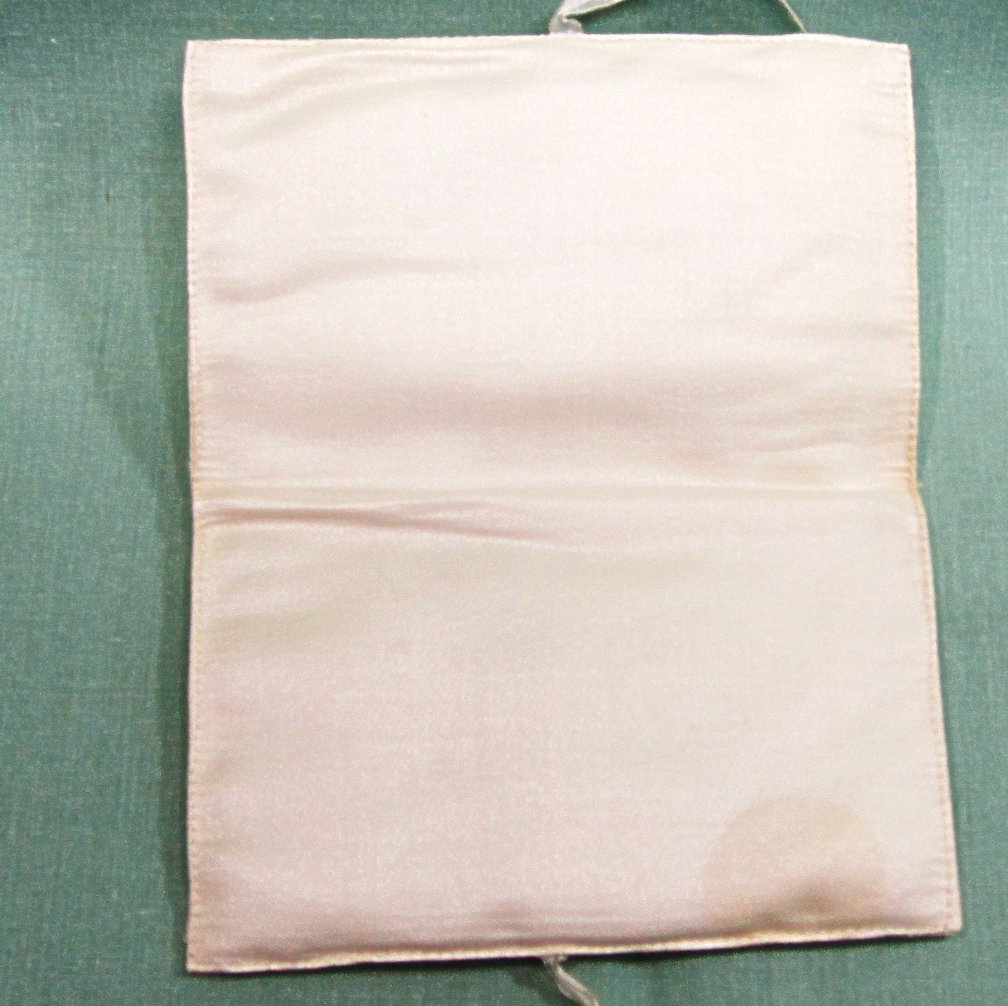 Vintage Silk and Satin Embroidered Handkerchief Holder Vintage Silk and Satin Embroidered Handkerchief Holder