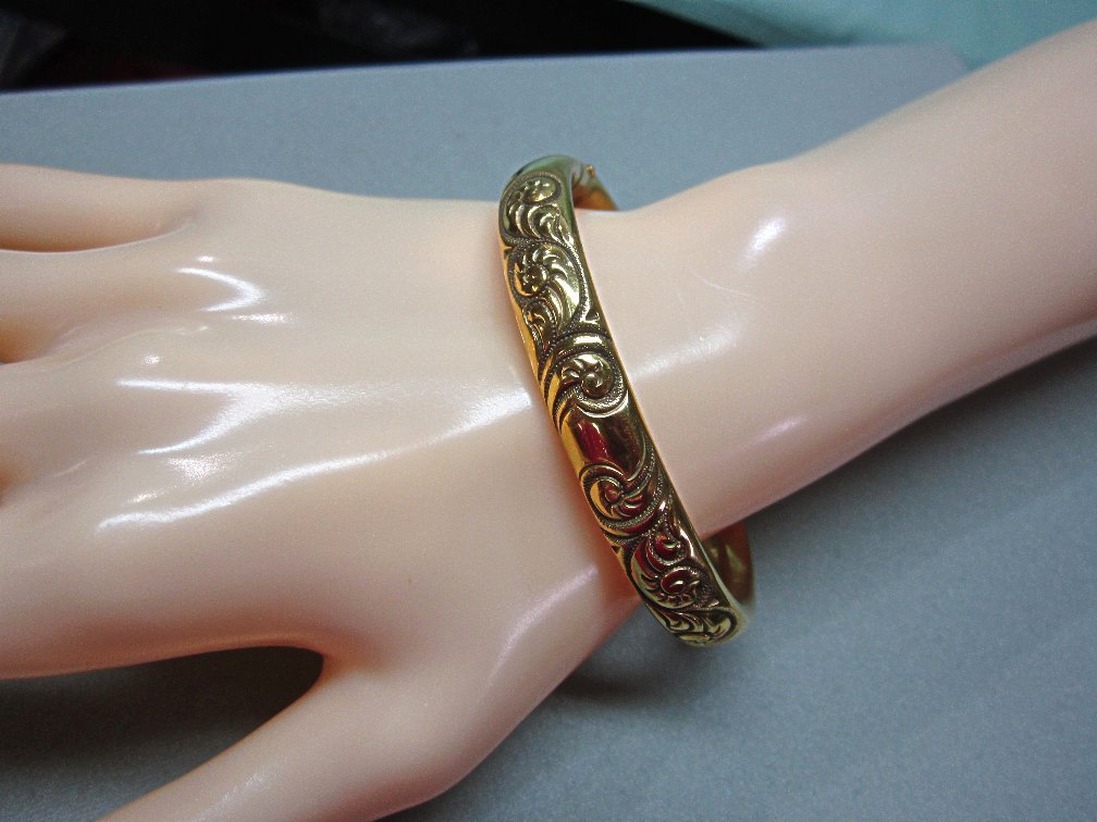 Gold Filled Victorian Revival Hinged Bracelet Gold Filled Victorian Revival Hinged Bracelet
