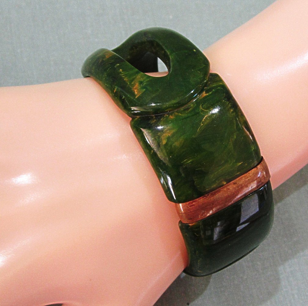Marbled Green Brass Chunky Carved Bakelite Bracelet Big and Bold Marbled Green Brass Chunky Carved Bakelite Bracelet Big and Bold