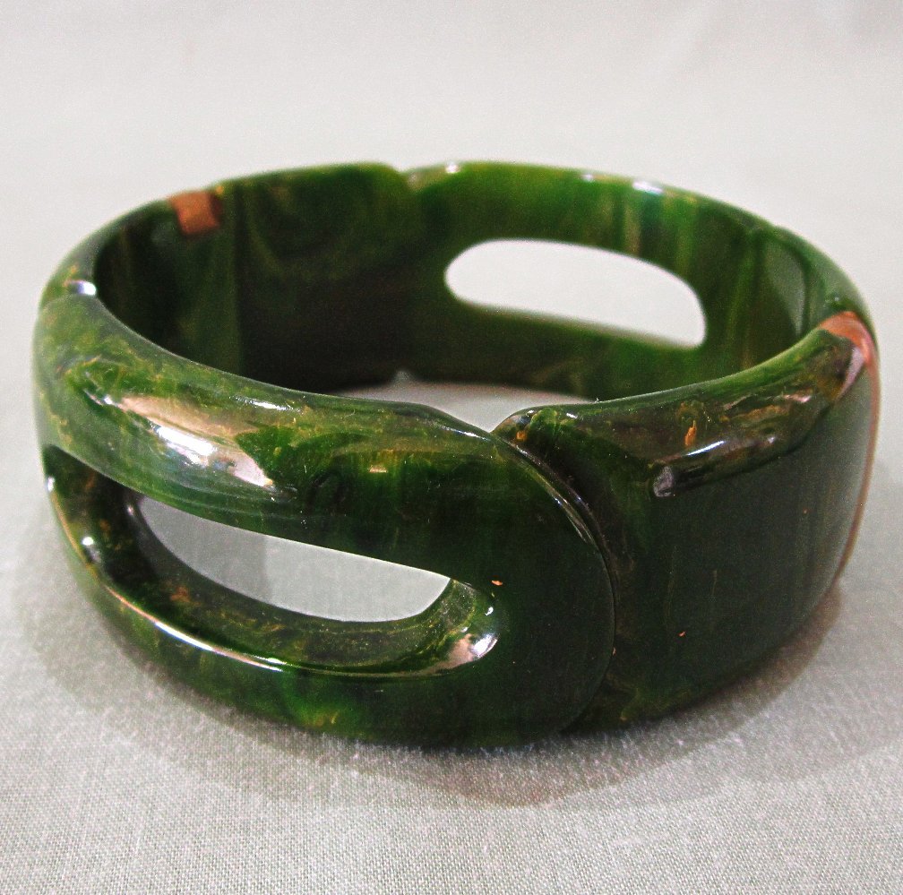 Marbled Green Brass Chunky Carved Bakelite Bracelet Big and Bold Marbled Green Brass Chunky Carved Bakelite Bracelet Big and Bold
