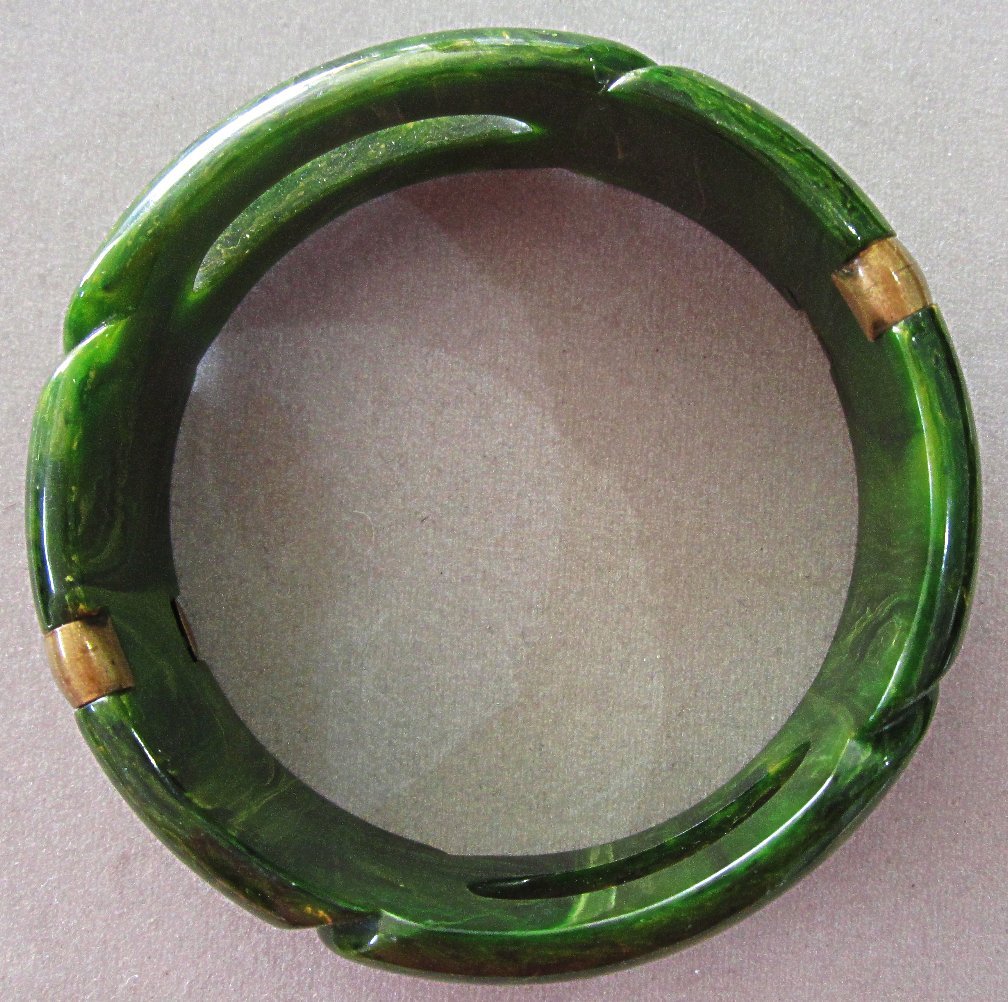 Marbled Green Brass Chunky Carved Bakelite Bracelet Big and Bold Marbled Green Brass Chunky Carved Bakelite Bracelet Big and Bold