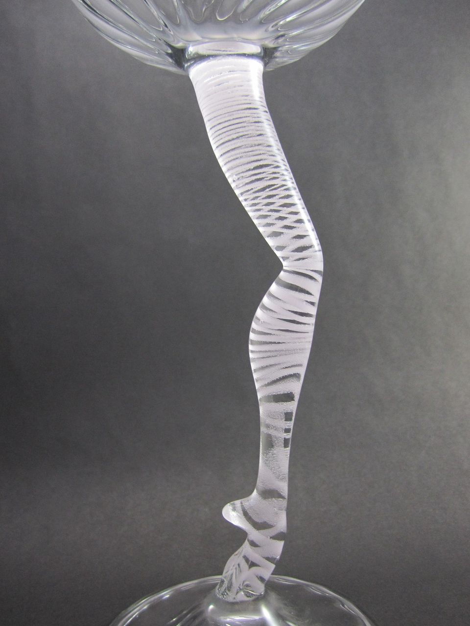 Marilyn Monroe's Leg Champagne Glass Pink Marilyn Monroe's Leg Champagne Glass Pink