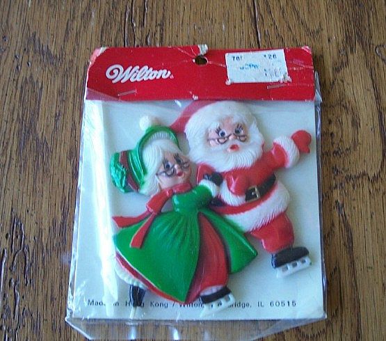 Vintage Mr. And Mrs. Santa Claus Pick Cake Topper By Wilton Vintage Mr. And Mrs. Santa Claus Pick Cake Topper By Wilton