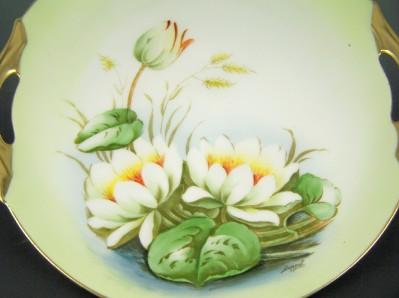 Antique Z&S (Zeh Scherzer Bavaria) Hand Painted Cake Plate, Lilies on the Pond, Studio Artist Dupont, ca. 1900 Antique Z&S (Zeh Scherzer Bavaria) Hand Painted Cake Plate, Lilies on the Pond, Studio Artist Dupont, ca. 1900
