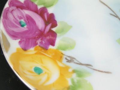 Pair of Hand Painted Japanese 5 5/8" Saucers, Magenta Pink and Sun Yellow Roses, early 1900s Pair of Hand Painted Japanese 5 5/8" Saucers, Magenta Pink and Sun Yellow Roses, early 1900s