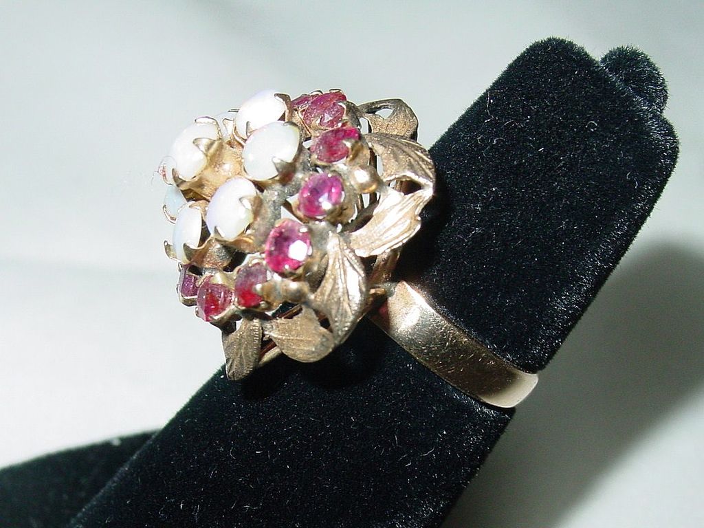 Vintage 14k Gold Opal & Ruby Princess Ring Vintage 14k Gold Opal & Ruby Princess Ring