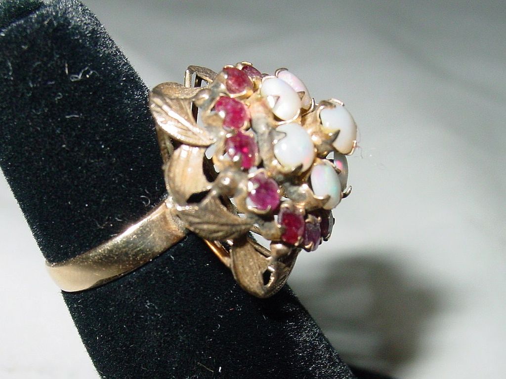 Vintage 14k Gold Opal & Ruby Princess Ring Vintage 14k Gold Opal & Ruby Princess Ring