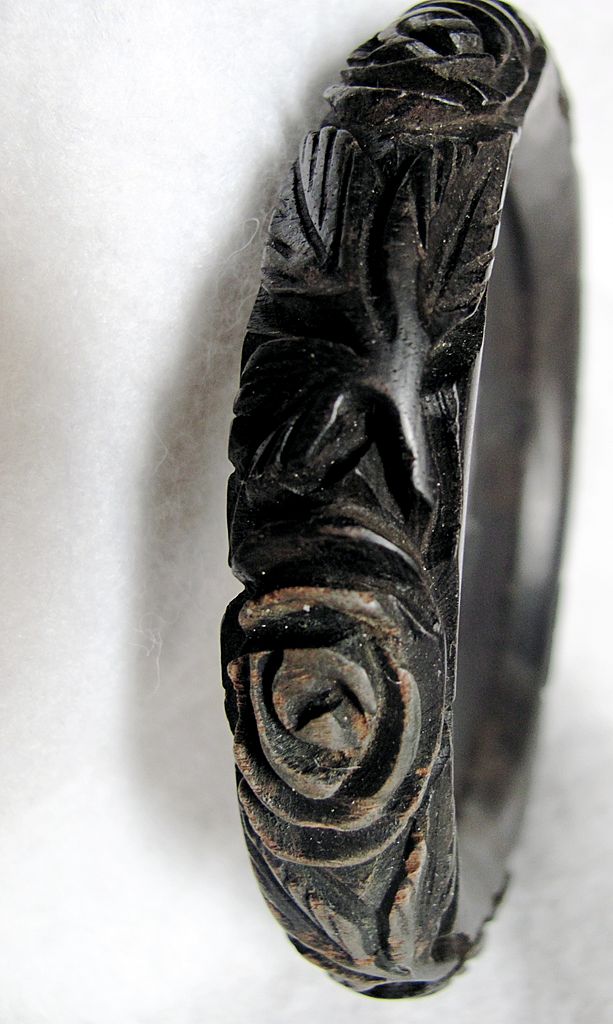Vintage Victorian Carved and Dyed Oak Bog RARE Tube Bangle Vintage Victorian Carved and Dyed Oak Bog RARE Tube Bangle