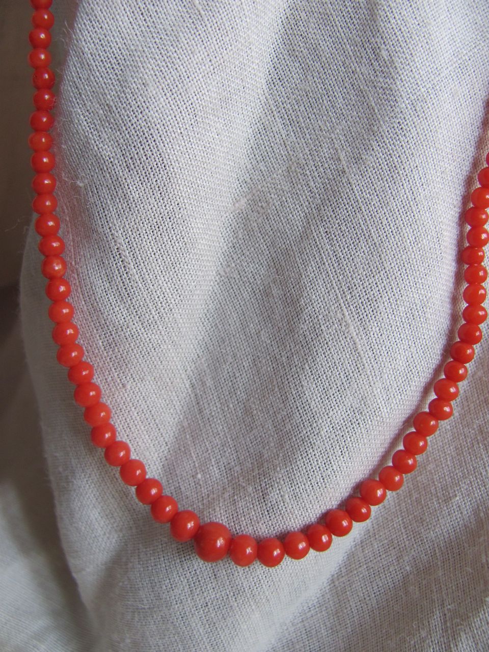 Vintage 9ct Natural Italian Sardinian Red Coral Victorian Necklace Vintage 9ct Natural Italian Sardinian Red Coral Victorian Necklace