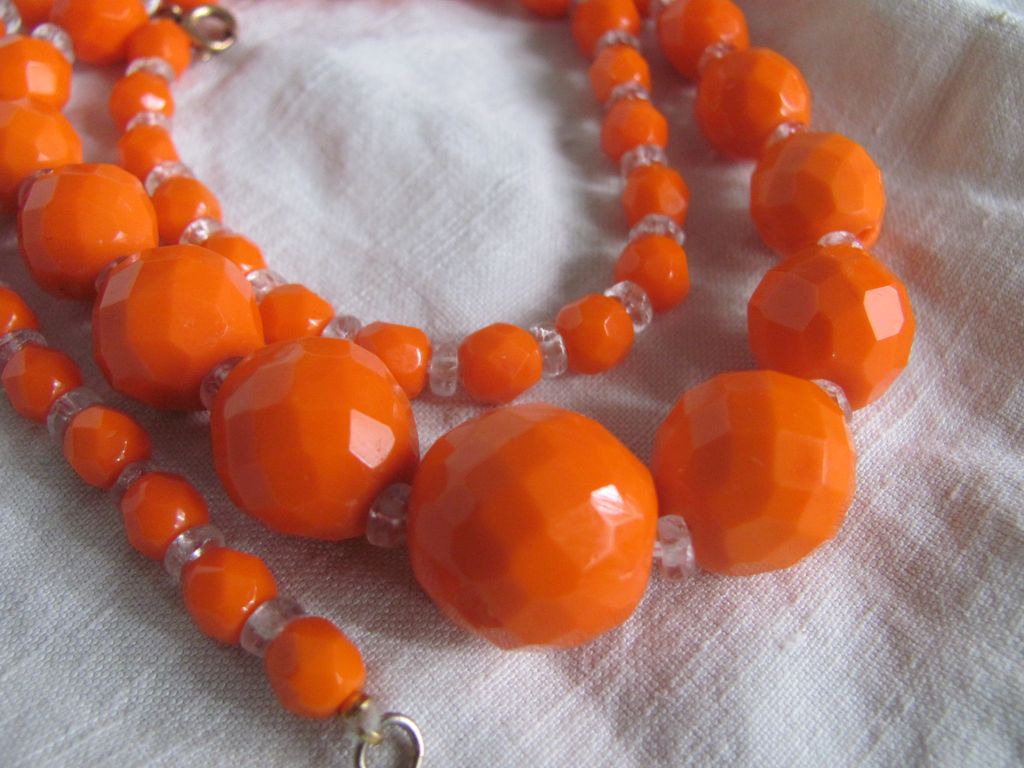 Vintage Orange Graduating Facetted Glass Beads 2 for 1 offer Vintage Orange Graduating Facetted Glass Beads 2 for 1 offer