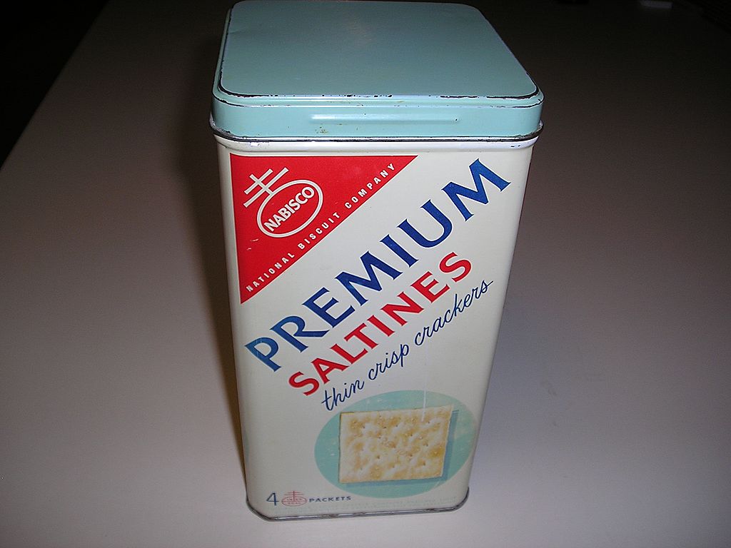 Unusual Size Old Nabisco Premium Saltine Cracker Tin Unusual Size Old Nabisco Premium Saltine Cracker Tin