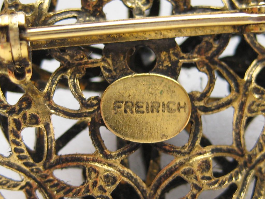 Vintage Freirich Royal Blue Enamel Flowers Faux Pearl God Plated Pin Brooch Vintage Freirich Royal Blue Enamel Flowers Faux Pearl God Plated Pin Brooch