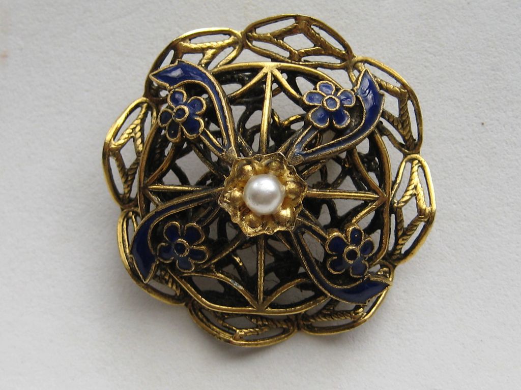Vintage Freirich Royal Blue Enamel Flowers Faux Pearl God Plated Pin Brooch Vintage Freirich Royal Blue Enamel Flowers Faux Pearl God Plated Pin Brooch