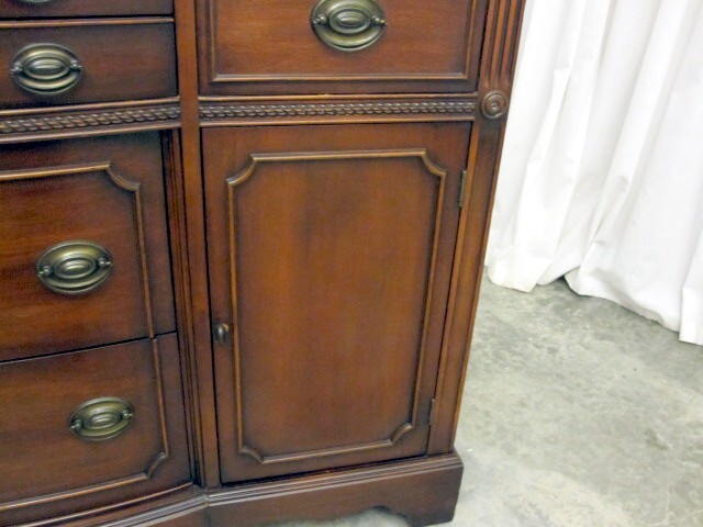 Antique Buffet Server by Bernhardt Furniture Federal Style Mahogany Antique Buffet Server by Bernhardt Furniture Federal Style Mahogany