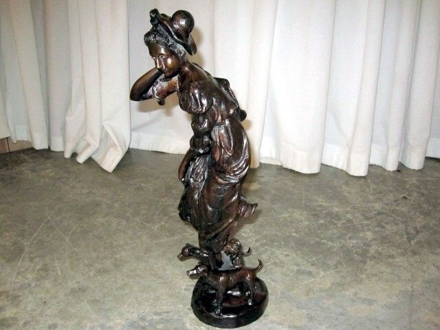 Antique Bronze Sculpture of a Lady with 2 Dogs Signed 22 Woody Mint Condition Antique Bronze Sculpture of a Lady with 2 Dogs Signed 22 Woody Mint Condition