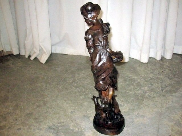 Antique Bronze Sculpture of a Lady with 2 Dogs Signed 22 Woody Mint Condition Antique Bronze Sculpture of a Lady with 2 Dogs Signed 22 Woody Mint Condition