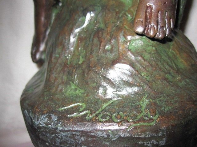Antique Bronze 20th Century Fairy Sculpture Signed 22 Woody 15 ½" Tall Nice Con Antique Bronze 20th Century Fairy Sculpture Signed 22 Woody 15 ½" Tall Nice Con