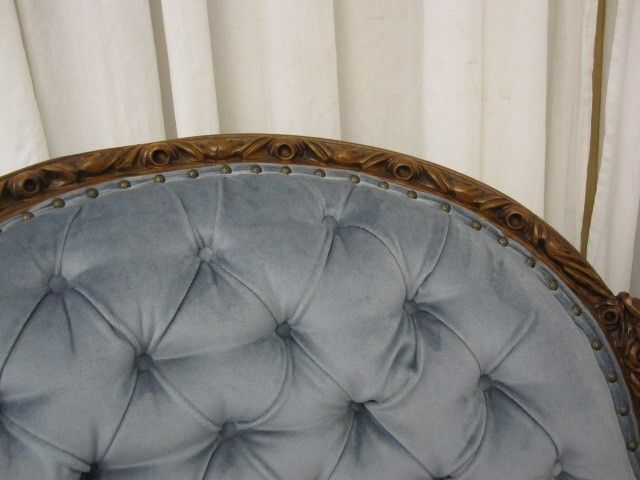 Antique Victorian Style Settee Love Seat w Ornately Carved Woodwork Xclnt Cond Antique Victorian Style Settee Love Seat w Ornately Carved Woodwork Xclnt Cond