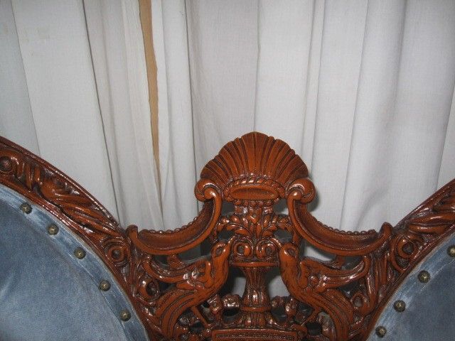 Antique Victorian Style Settee Love Seat w Ornately Carved Woodwork Xclnt Cond Antique Victorian Style Settee Love Seat w Ornately Carved Woodwork Xclnt Cond
