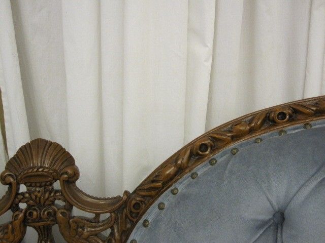 Antique Victorian Style Settee Love Seat w Ornately Carved Woodwork Xclnt Cond Antique Victorian Style Settee Love Seat w Ornately Carved Woodwork Xclnt Cond