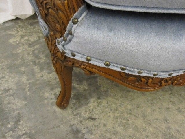 Antique Victorian Style Settee Love Seat w Ornately Carved Woodwork Xclnt Cond Antique Victorian Style Settee Love Seat w Ornately Carved Woodwork Xclnt Cond