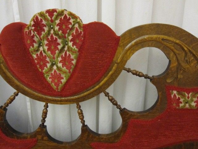 Antique 1800s Lounge Chaise Sofa Unfolds to Bed Extra Nice Oak & Upholstery NICE Antique 1800s Lounge Chaise Sofa Unfolds to Bed Extra Nice Oak & Upholstery NICE