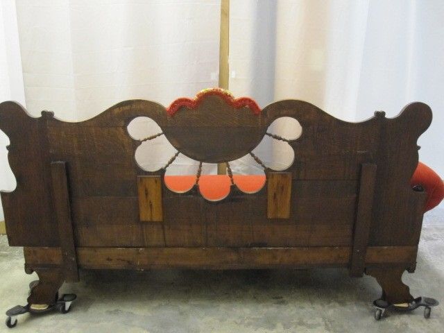 Antique 1800s Lounge Chaise Sofa Unfolds to Bed Extra Nice Oak & Upholstery NICE Antique 1800s Lounge Chaise Sofa Unfolds to Bed Extra Nice Oak & Upholstery NICE