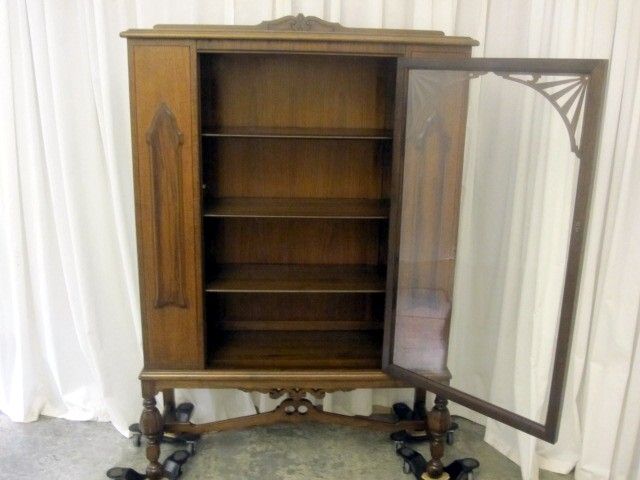 Antique China Hutch or Cabinet Walnut William and Mary Style XNice Antique China Hutch or Cabinet Walnut William and Mary Style XNice