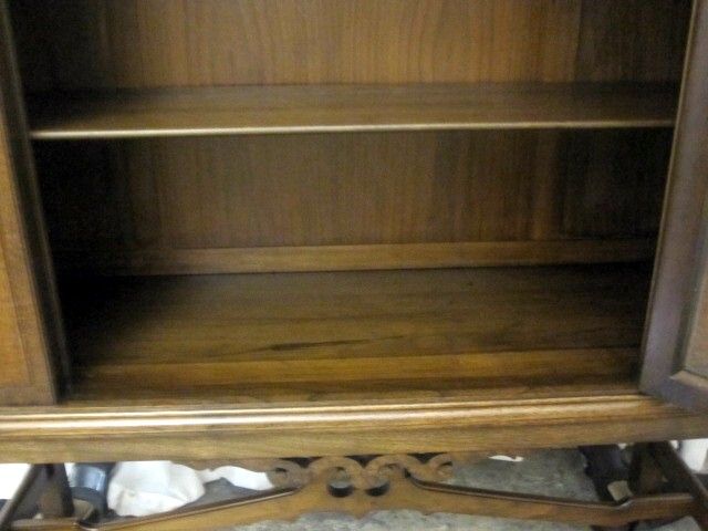 Antique China Hutch or Cabinet Walnut William and Mary Style XNice Antique China Hutch or Cabinet Walnut William and Mary Style XNice