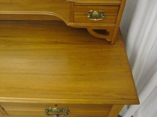 Antique Blond Maple Pennsylvania Dutch Style Vanity w Beveled Mirror Great Cond Antique Blond Maple Pennsylvania Dutch Style Vanity w Beveled Mirror Great Cond