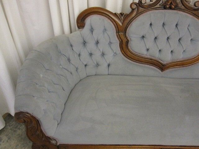 Extra Nice Condition Antique Cameo Back Sofa Victorian Style w Nice Upholstery Extra Nice Condition Antique Cameo Back Sofa Victorian Style w Nice Upholstery