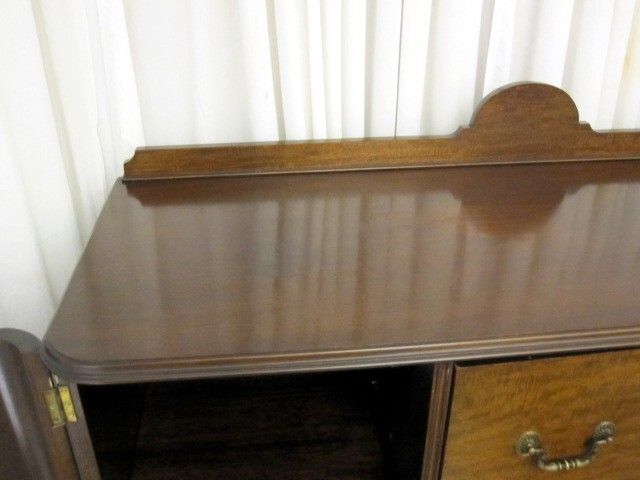 Antique Queen Anne Style 1/4 Sawn Walnut Buffet Server Claw Ball Feet VERY NICE Antique Queen Anne Style 1/4 Sawn Walnut Buffet Server Claw Ball Feet VERY NICE