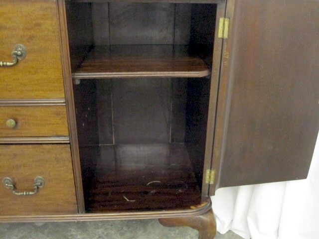Antique Queen Anne Style 1/4 Sawn Walnut Buffet Server Claw Ball Feet VERY NICE Antique Queen Anne Style 1/4 Sawn Walnut Buffet Server Claw Ball Feet VERY NICE