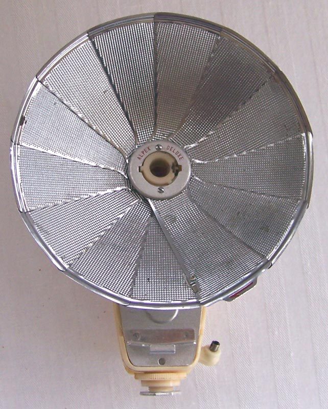 Alpex Deluxe Swivel Flash Gun, Complete with Original Box Alpex Deluxe Swivel Flash Gun, Complete with Original Box