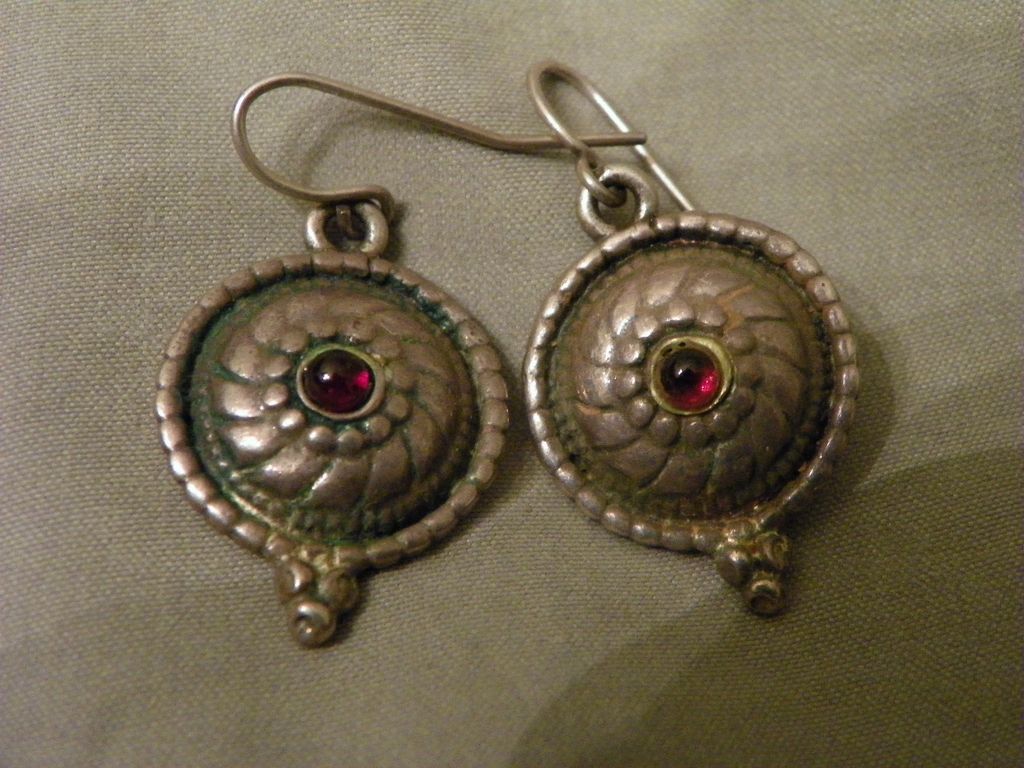 Sterling Silver Gothic Design Shield Earrings with Tiny Amethyst Stones Sterling Silver Gothic Design Shield Earrings with Tiny Amethyst Stones