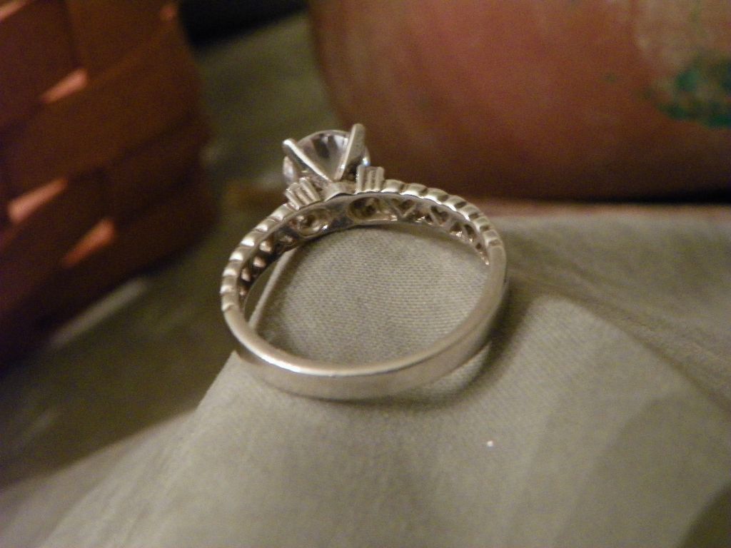 Heart Cut Out in Sterling Silver with Clear Cubic Zirconia Size 7 Ring Heart Cut Out in Sterling Silver with Clear Cubic Zirconia Size 7 Ring