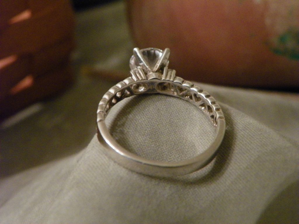 Heart Cut Out in Sterling Silver with Clear Cubic Zirconia Size 7 Ring Heart Cut Out in Sterling Silver with Clear Cubic Zirconia Size 7 Ring