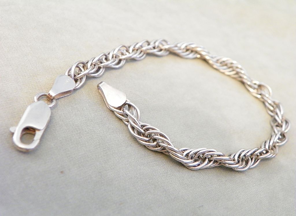 Bracelet Sterling Silver Italy Triple Link Winding Round Design Bracelet Sterling Silver Italy Triple Link Winding Round Design
