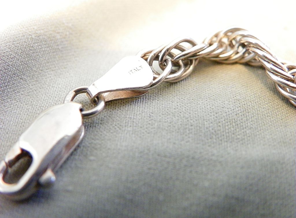 Bracelet Sterling Silver Italy Triple Link Winding Round Design Bracelet Sterling Silver Italy Triple Link Winding Round Design