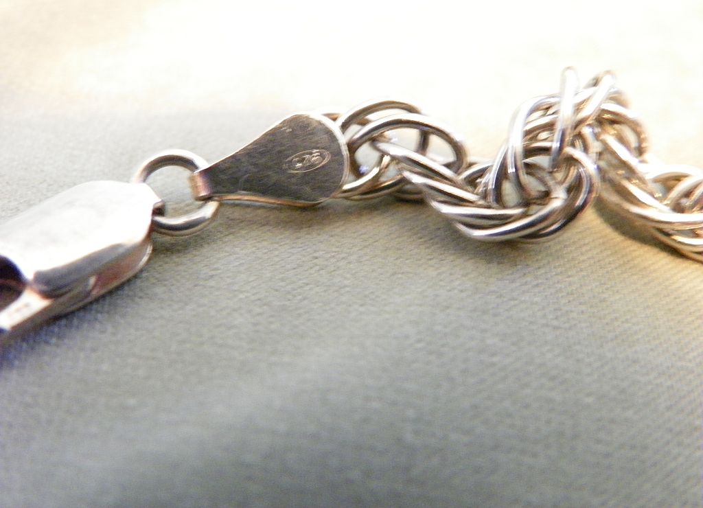 Bracelet Sterling Silver Italy Triple Link Winding Round Design Bracelet Sterling Silver Italy Triple Link Winding Round Design