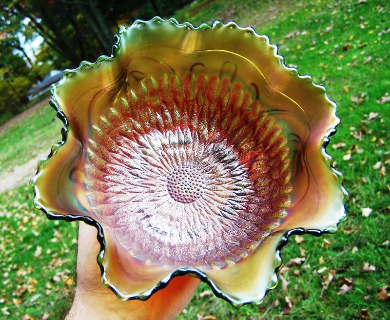 Sunflower green bowl --- unique color Sunflower green bowl --- unique color