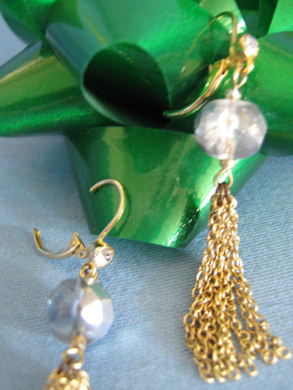 Rhinestone and light purple and gold-tone dangling earrings Rhinestone and light purple and gold-tone dangling earrings